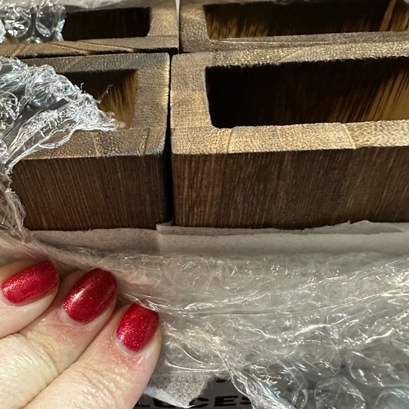 Wooden Wall Vases - 4 in pack - New - Picture 2 of 3